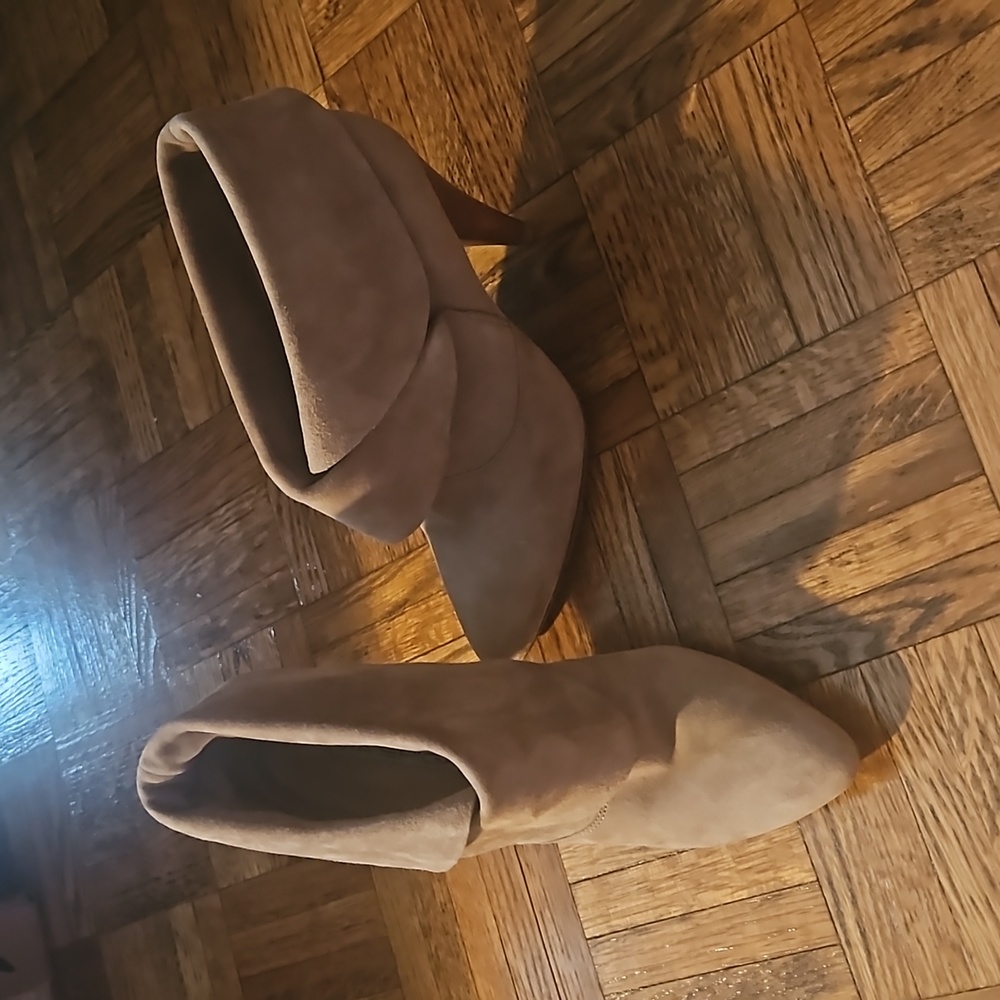 Via Spiga Gray Suede Heeled Boots